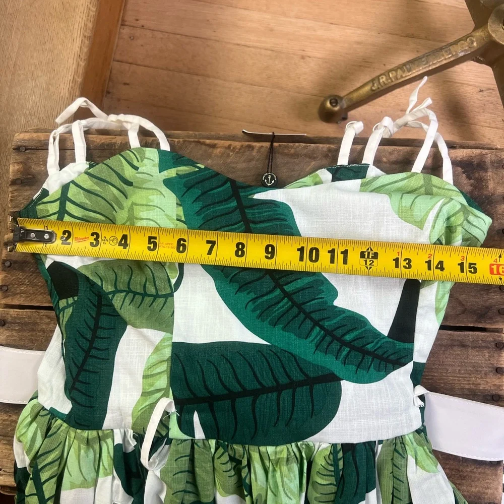 Collectif Mainline Jade Banana Leaf swing dress - Picture 8 of 13
